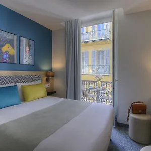 Hotel Bristol